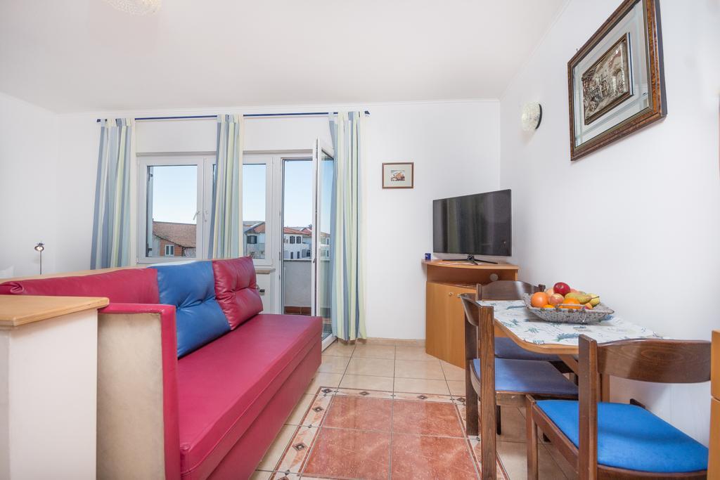 Apartments Villa-Passat ポレッチ エクステリア 写真