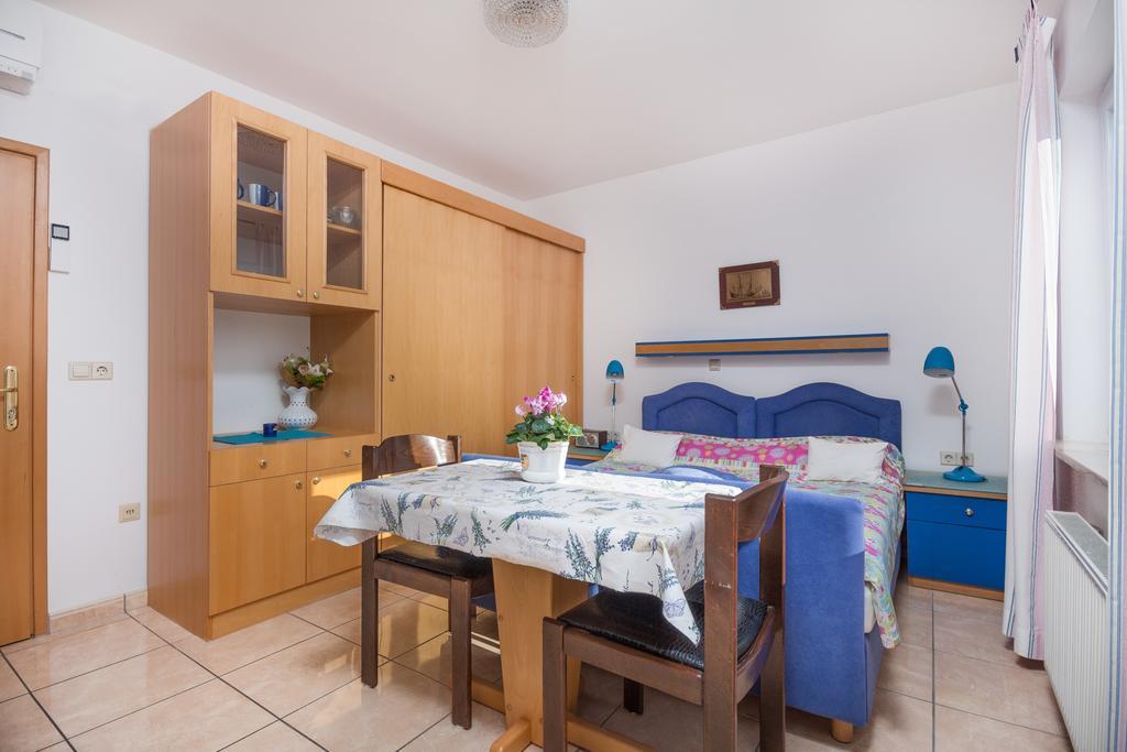 Apartments Villa-Passat ポレッチ エクステリア 写真