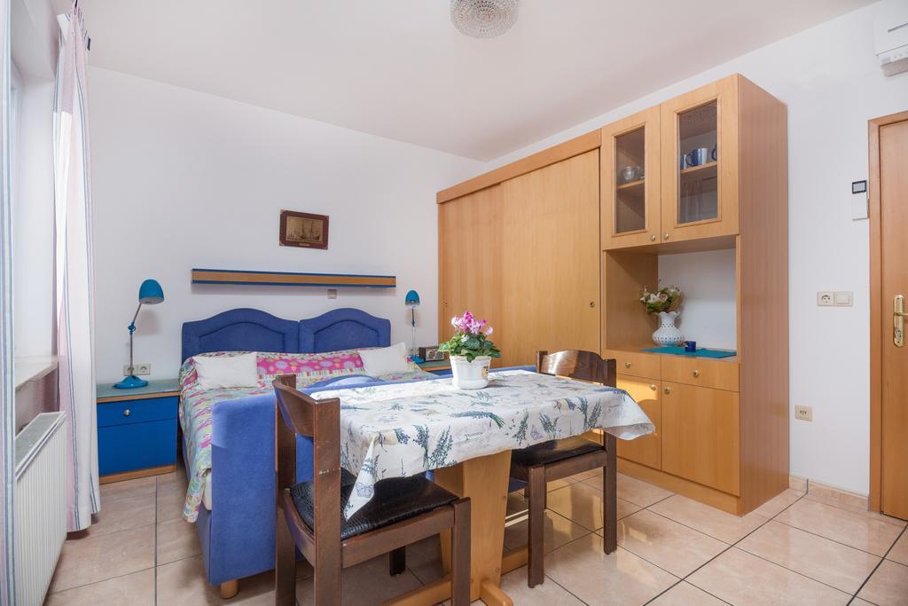 Apartments Villa-Passat ポレッチ エクステリア 写真